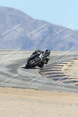 media/Oct-05-2025-CVMA (Sun) [[beeef4f201]]/Race 11-500-400(4)-350 Supersport/